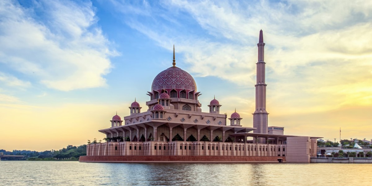 Masjid Putra di Putrajaya malaysia